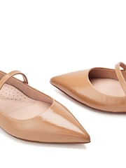 Moda in Pelle Flower Mary Jane Comfort Flat With Pointed Toe And Pearl Detail Shoes - Image 4 of 4