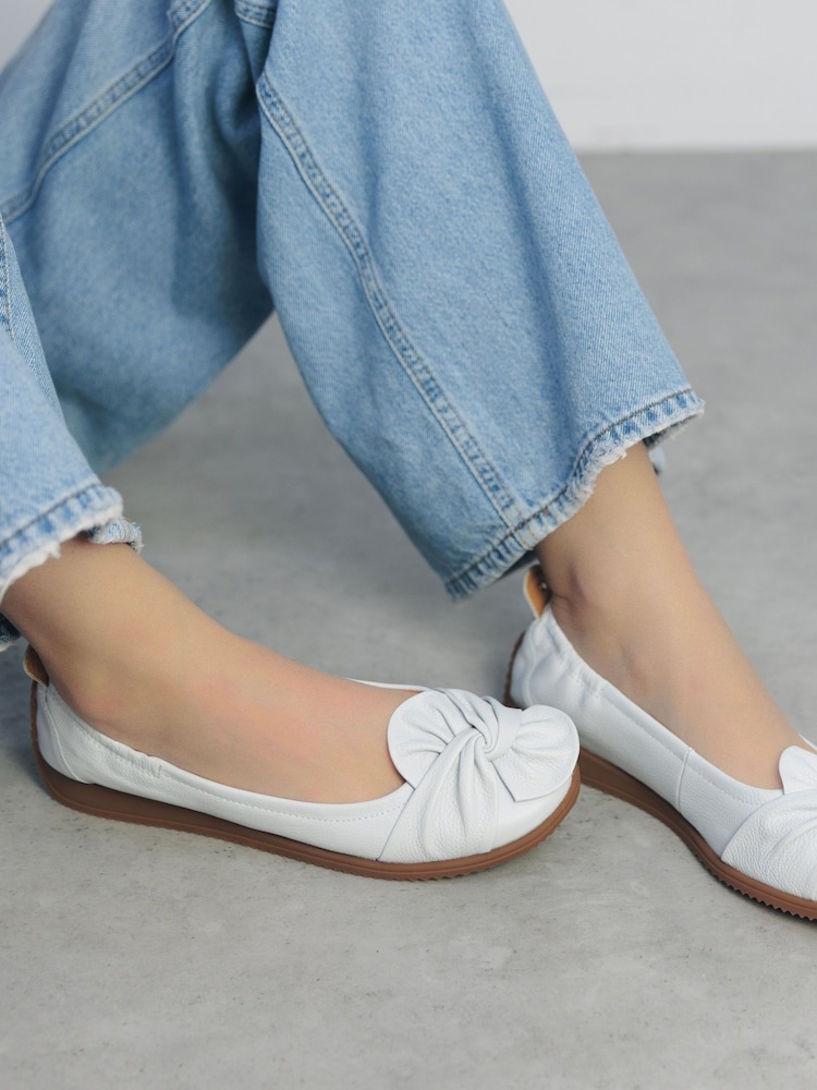 Moda in Pelle Echium Slip-On Leather Flat With Twisted Knot Detail Shoes - Image 1 of 4