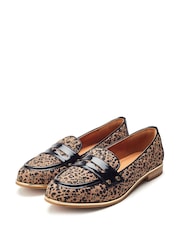 Moda in Pelle Animal Fiorela Quilted Smart Comfort Loafers With Saddle Detail - Image 3 of 4