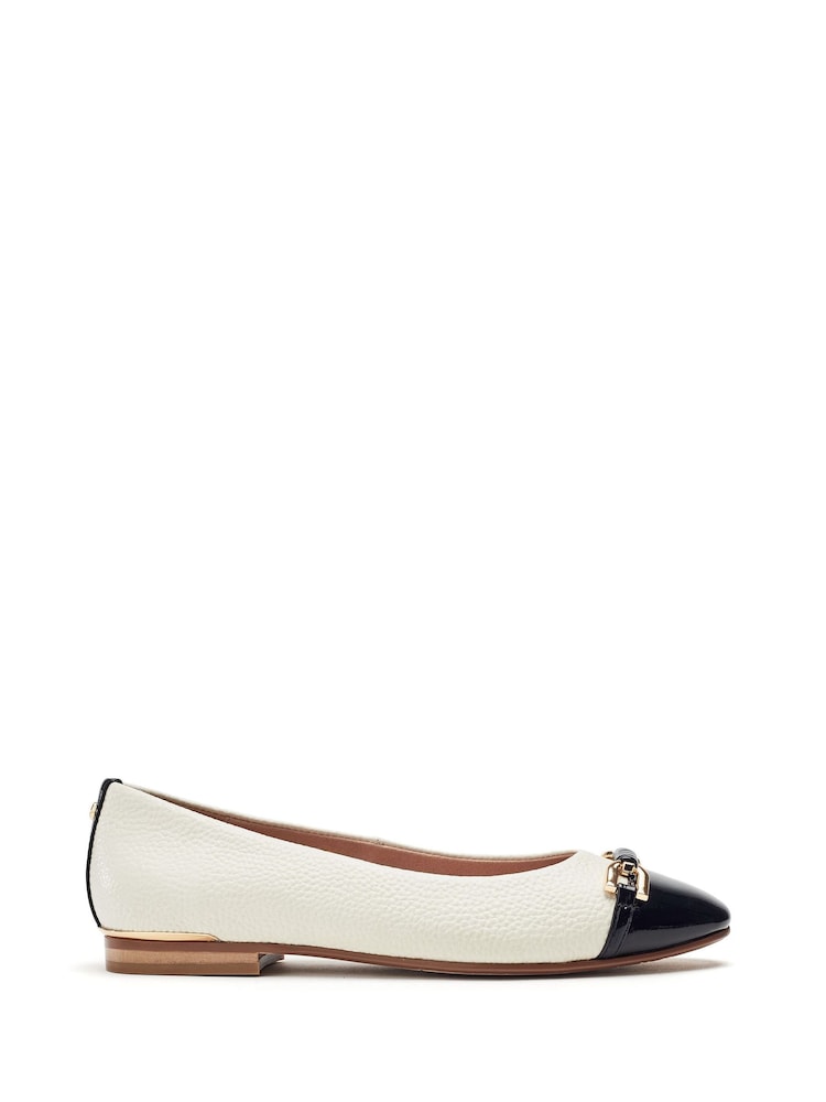 Moda in Pelle Fegra Snaffle Trim Square Toe Comfort Ballerinas - Image 2 of 5 Moda in Pelle Fegra Snaffle Trim Square Toe Comfort Ballerinas - Image 2 of 5