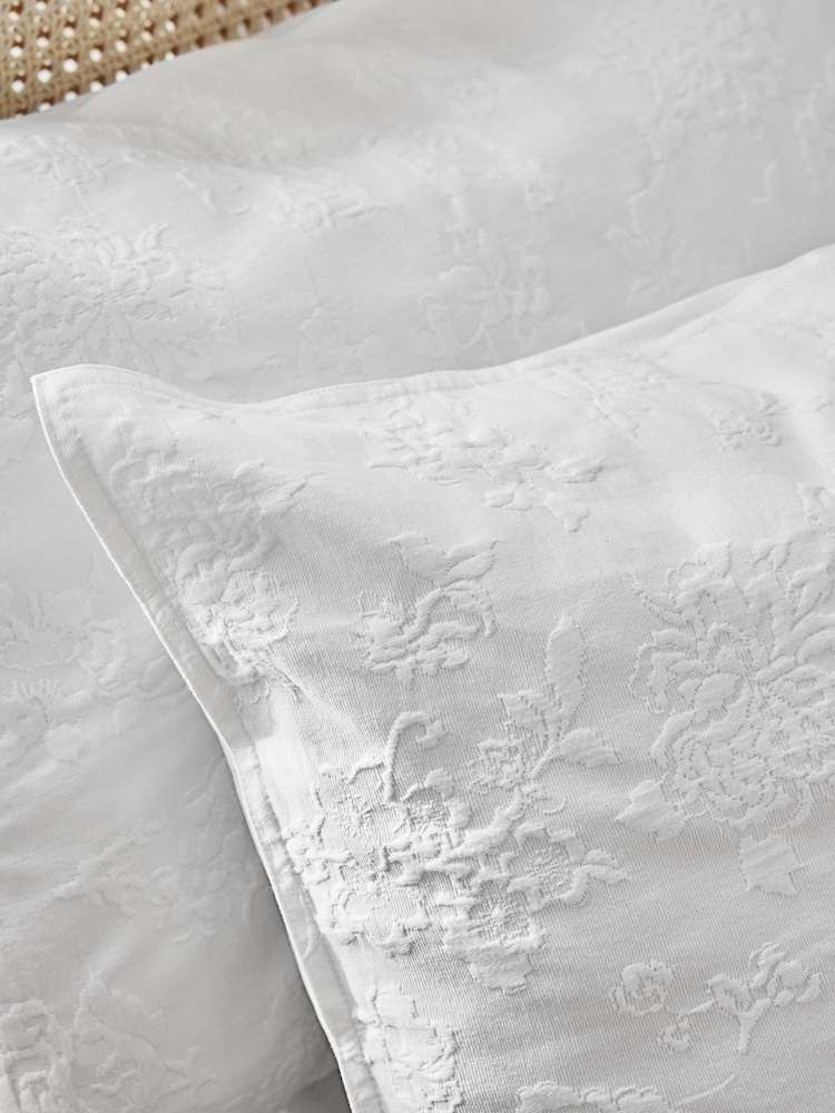 Shabby Chic by Rachel Ashwell® Set of 2 Matelasse Pillowcases - Bild 2 von 3
