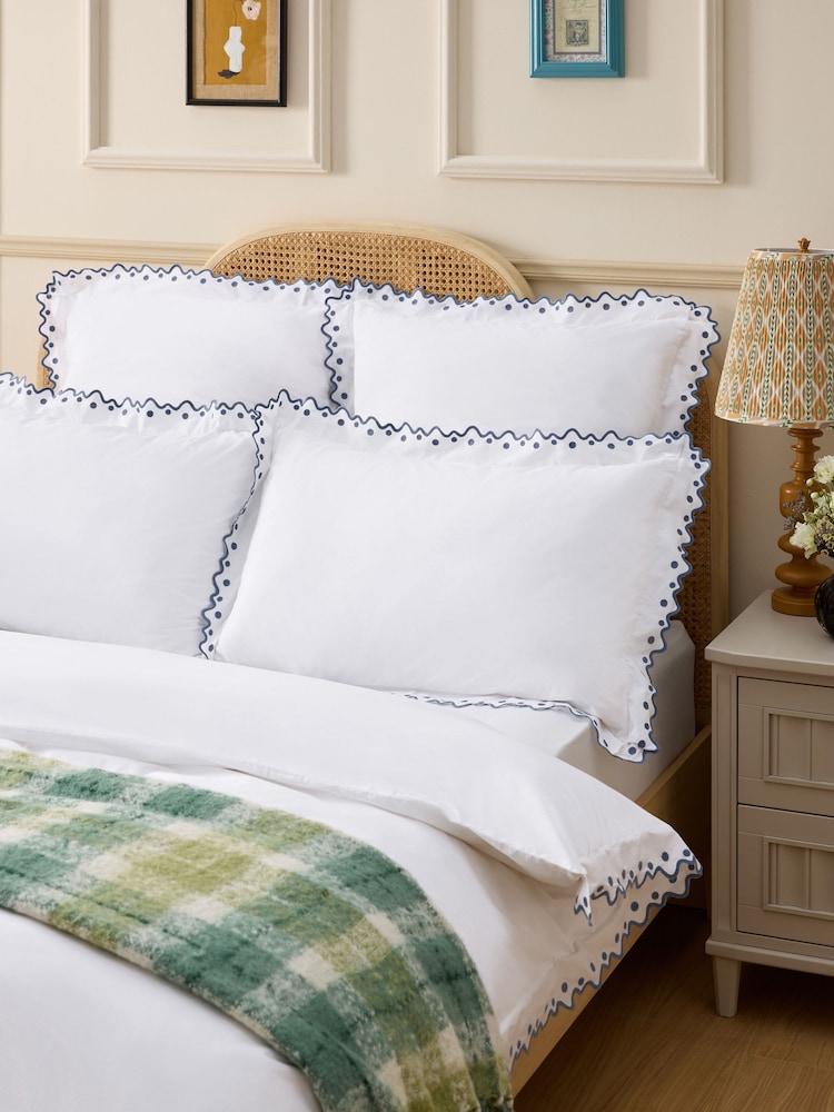 Nina Campbell komplet 2 Jester Scallop Spot 200 Thread Count Blazine - Slika 1 iz 4