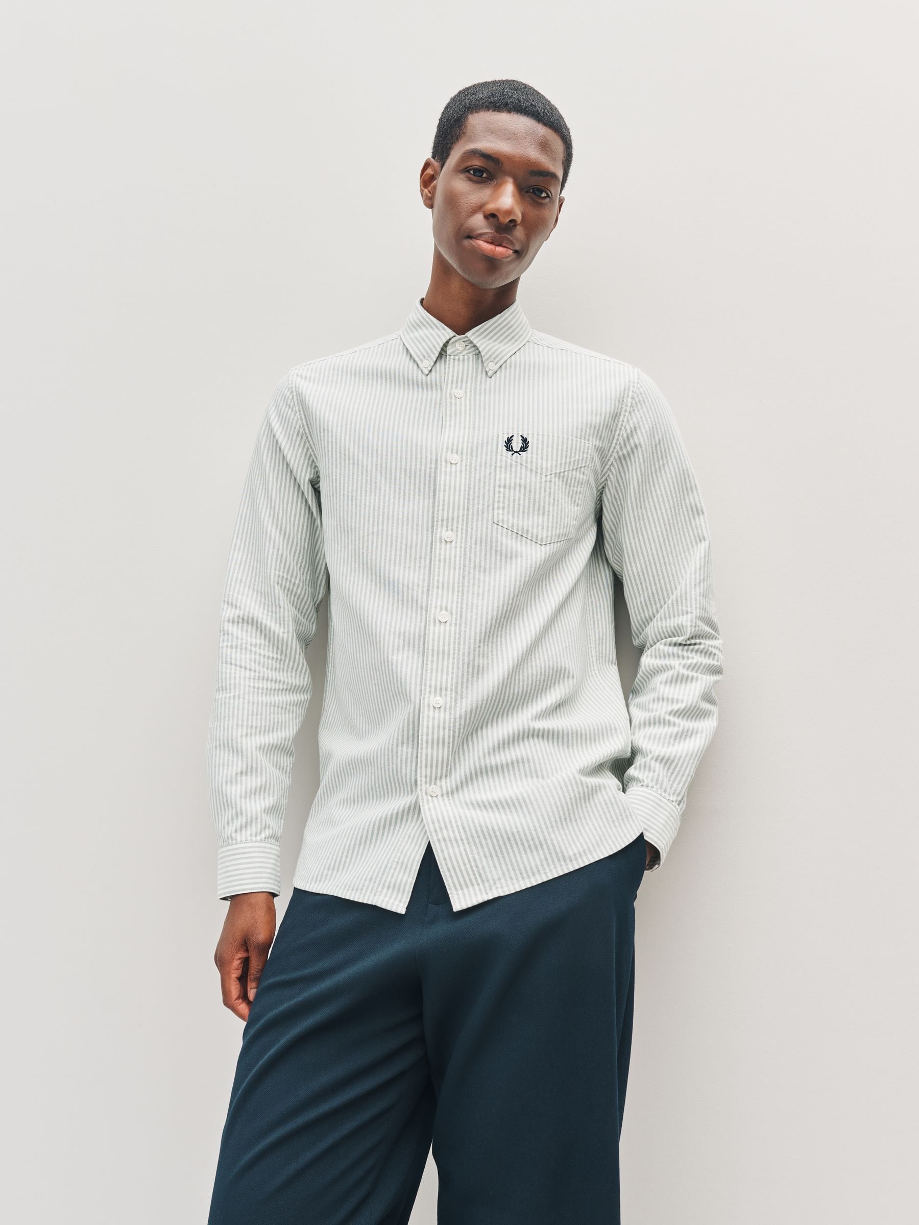 【週末限定値下げ‼️】FRED PERRY Short Sleeve Shirt F56960s.jpg