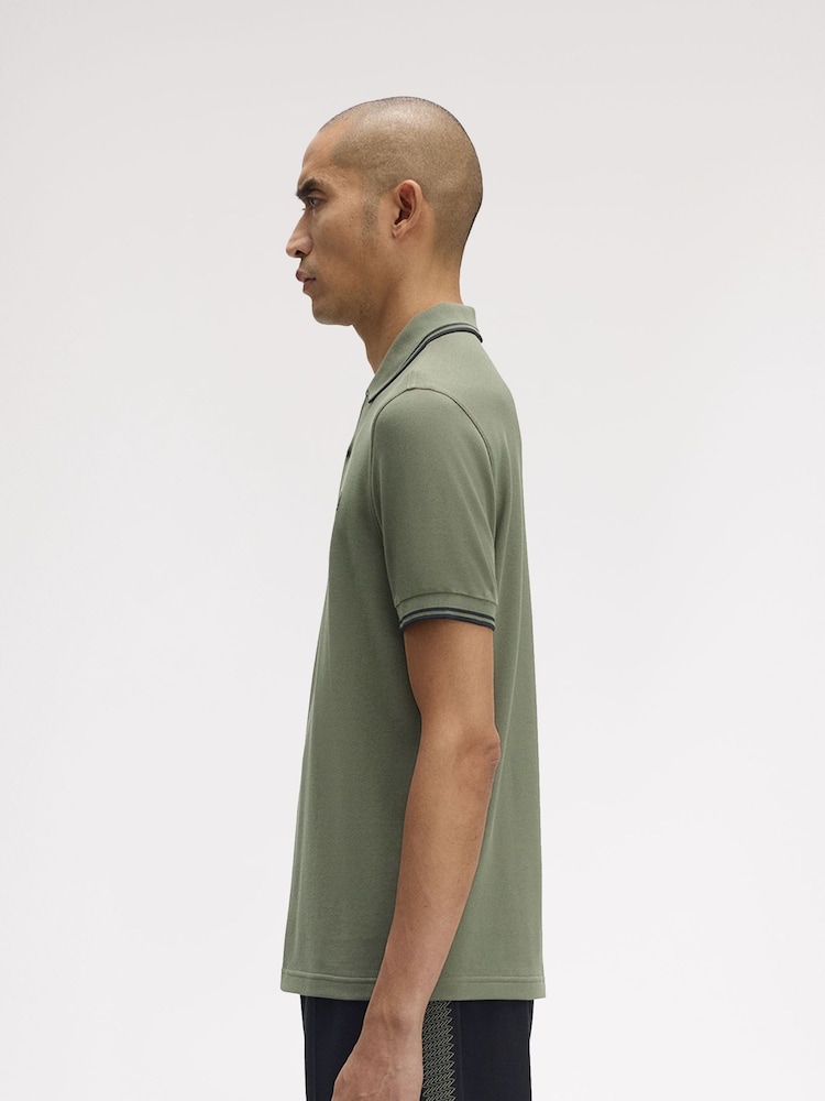Fred Perry Green Tipped Polo Shirt - Image 2 of 6