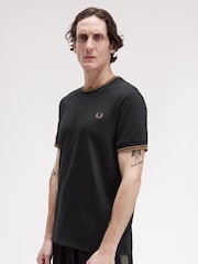črna - Majica s kratkimi rokavi in obrobo Fred Perry - Slika 3 iz 5