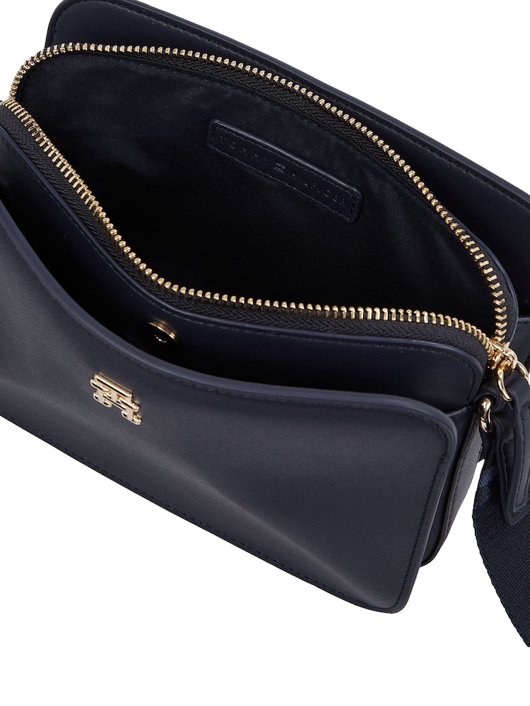 Tommy Hilfiger תיק מצלמה עם פס לוגו - Image 3 of 5