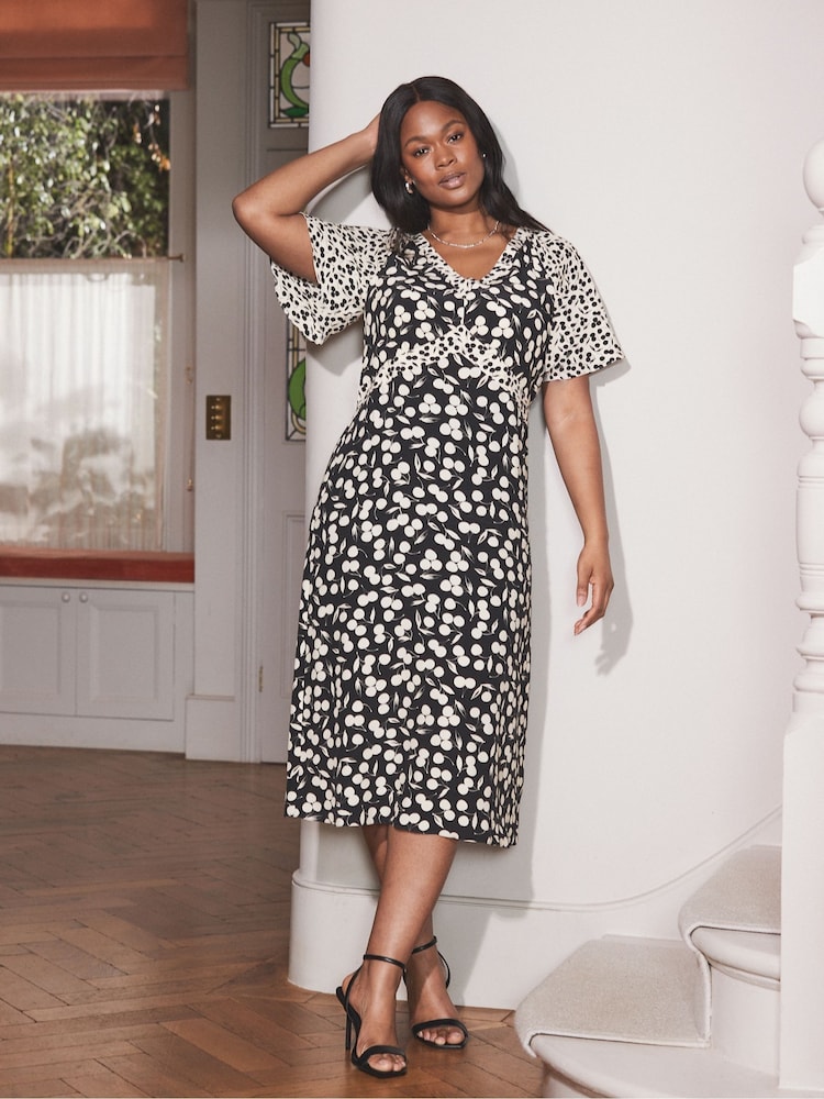 Live Unlimited Curve Mono Print V-Neck Midaxi Dress - Bild 2 von 7