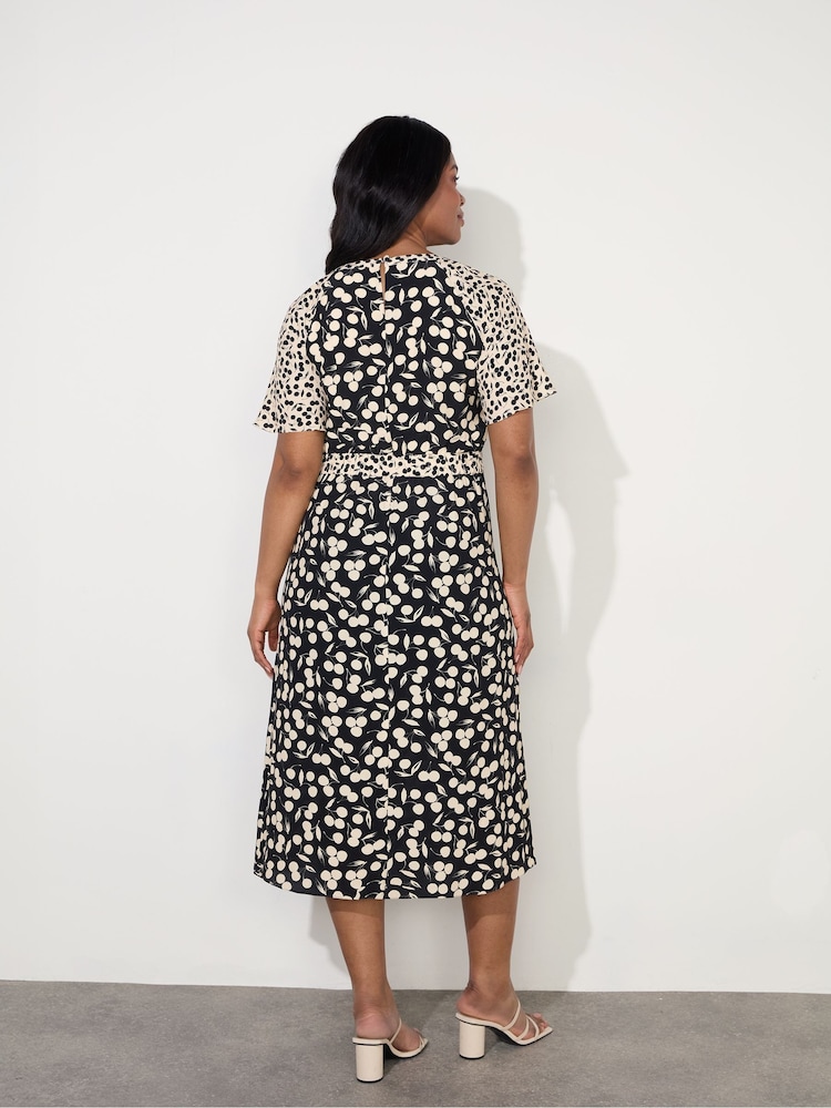 Live Unlimited Curve Mono Print V-Neck Midaxi Dress - Bild 7 von 7