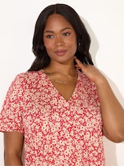 Live Unlimited Red Curve Ditsy Print Pleat Front Flutter Sleeve Top - Image 3 of 4