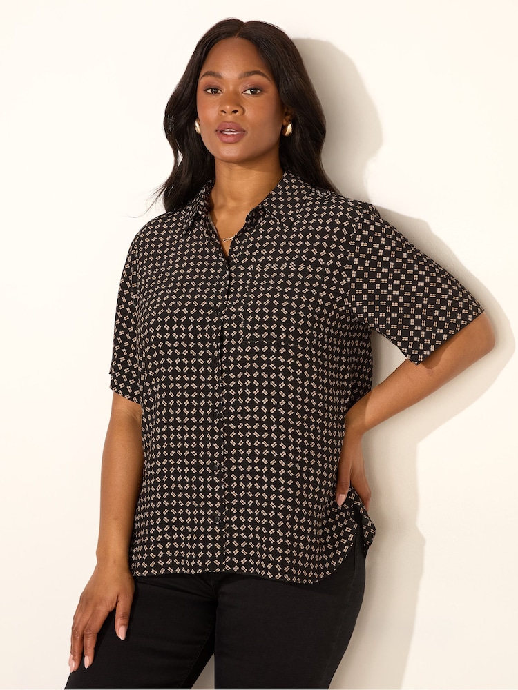 Live Unlimited Curve Geo Print Short Sleeve Shirt - Imagen 1 de 6