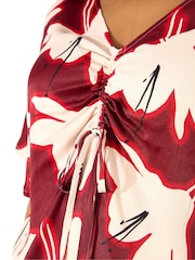 Live Unlimited Red Curve Floral Print Ruched Front Blouse - Image 4 of 5