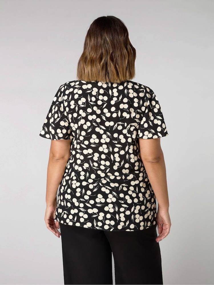 Live Unlimited Black Curve Print Ruched Flutter Sleeve Top - Image 4 of 4
