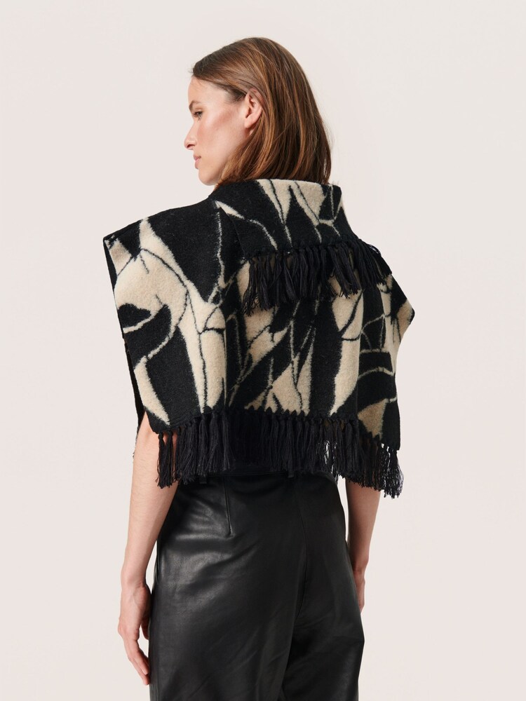 Soaked in Luxury SLGale Printed Snood Black Scarf - Image 2 of 7 Soaked in Luxury SLGale Printed Snood Black Scarf - Image 2 of 7