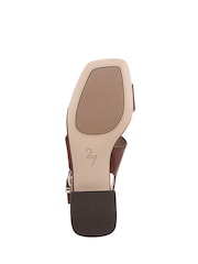 Marrón - Naturalizer Regular Fit Audra Slingback Sandals - Imagen 6 de 7