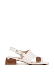 Blanco - Naturalizer Regular Fit Audra Slingback Sandals - Imagen 1 de 7