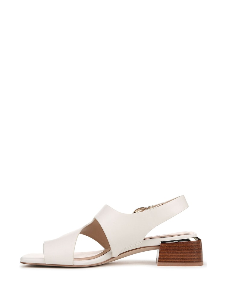 Blanco - Naturalizer Regular Fit Audra Slingback Sandals - Imagen 2 de 7