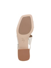 Blanco - Naturalizer Regular Fit Audra Slingback Sandals - Imagen 6 de 7