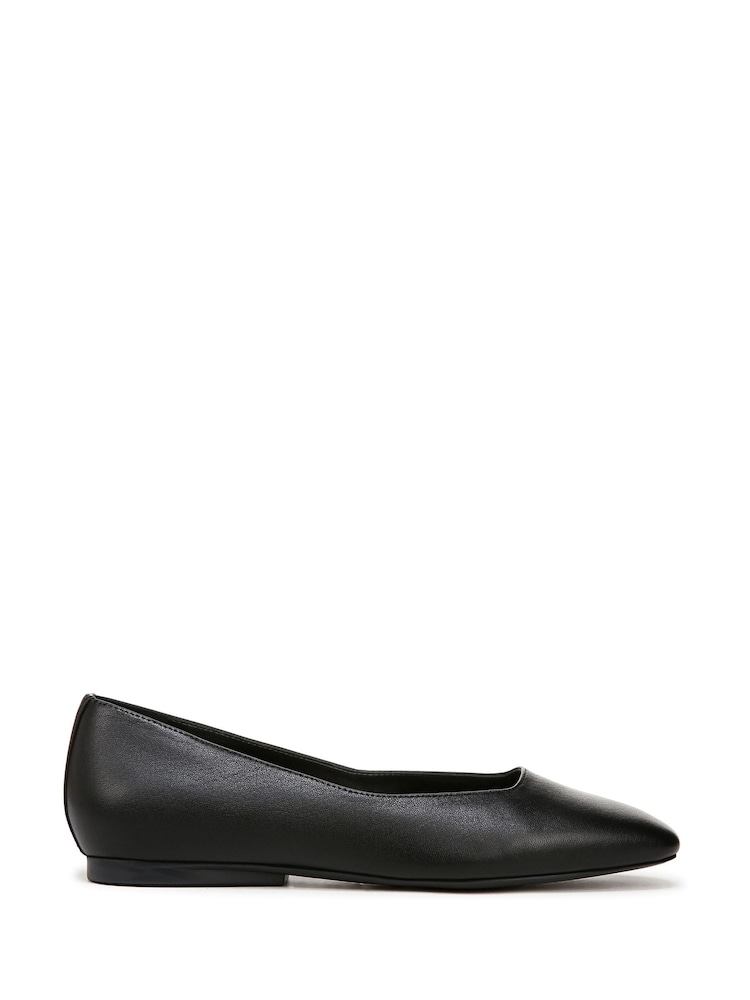 Schwarz - Naturalizer Wide Fit Chelsea Ballet Flats - Bild 1 von 6 Schwarz - Naturalizer Wide Fit Chelsea Ballet Flats - Bild 1 von 6