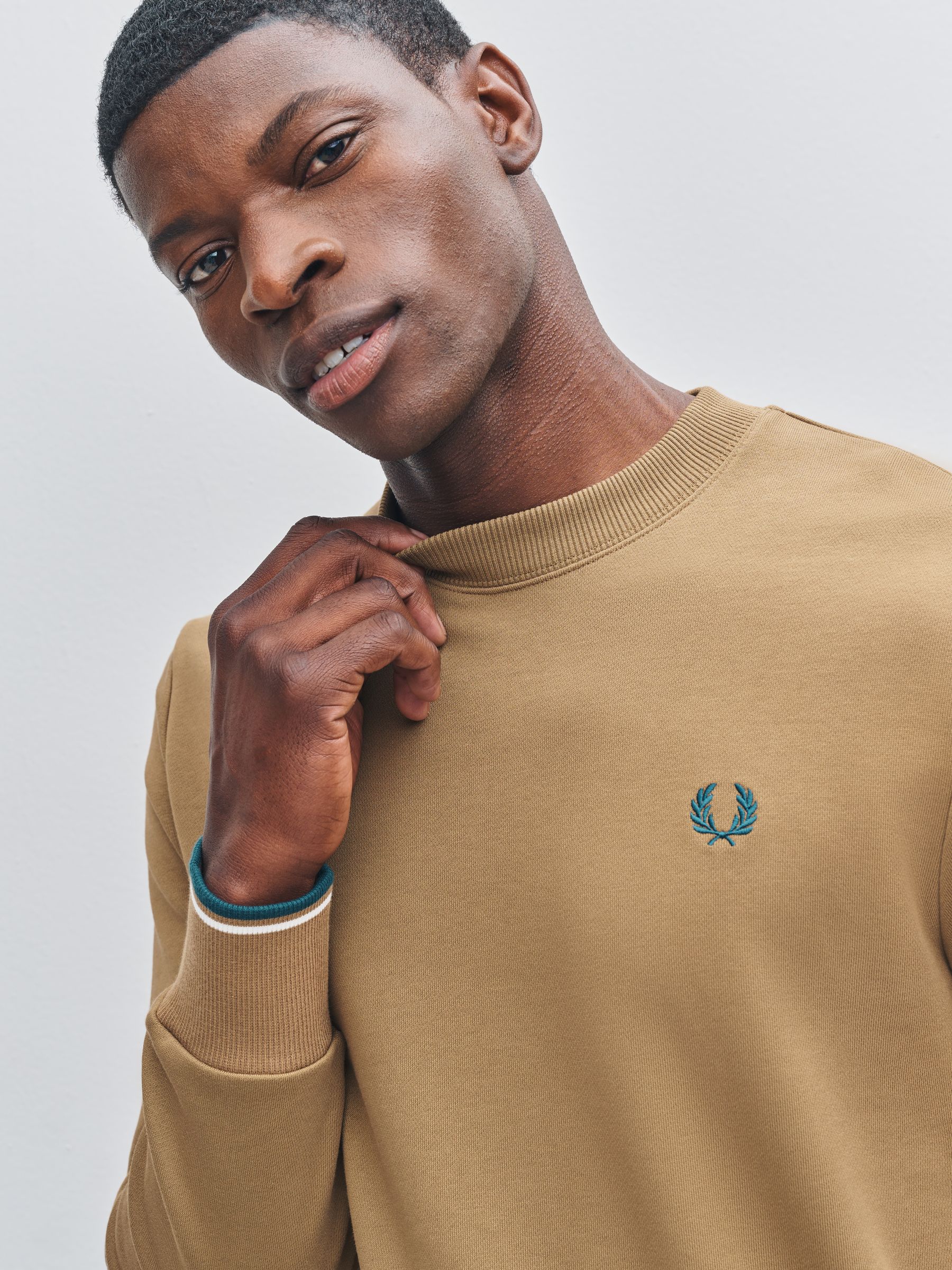 トップス FRED PERRY Fred Perry M9847 Embroidered Champion Half Zip X86 Tennis