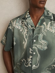 Reiss Sage Green Marble Print Cuban-Collar Shirt - Image 4 of 6