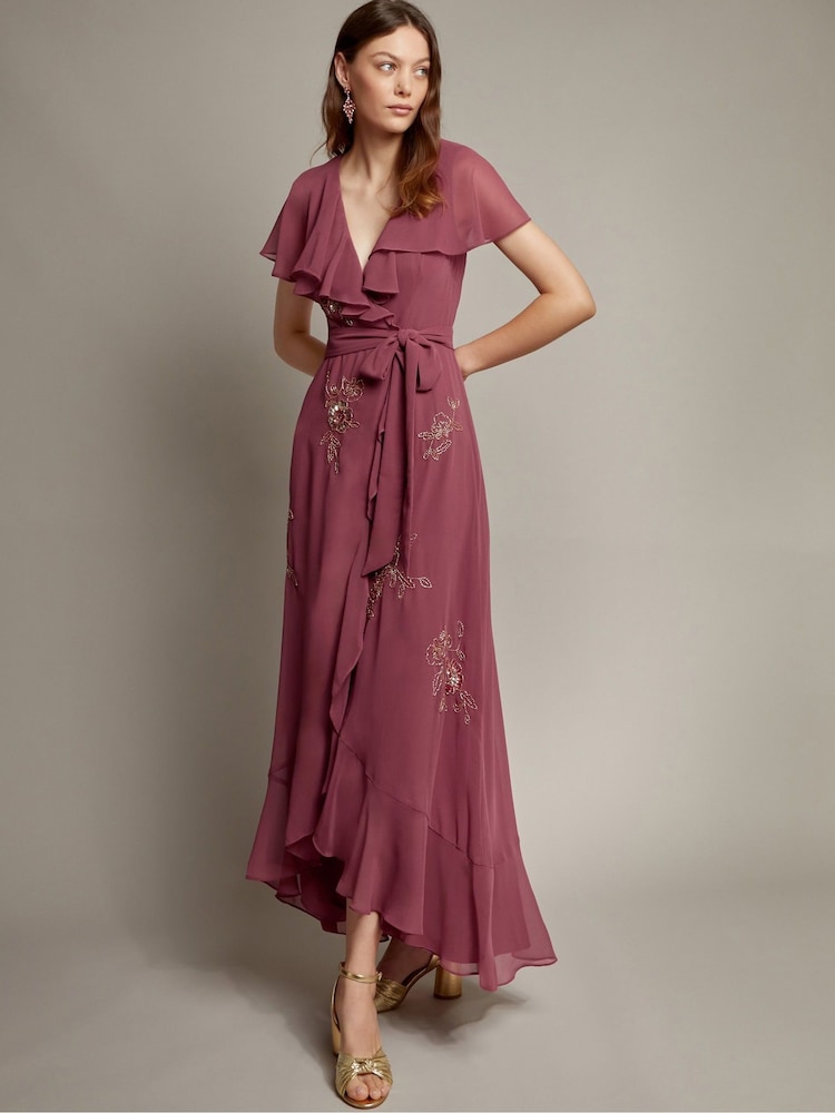 Pink - Monsoon Ausha Floral Verziertes Maxi-Wickelkleid - Bild 1 von 4 Pink - Monsoon Ausha Floral Verziertes Maxi-Wickelkleid - Bild 1 von 4