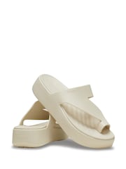 Crocs Natural Getaway Platform Toe Loop Sandals - Image 3 of 5