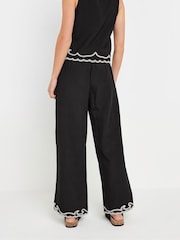 שחור - PixieGirl Petite Embroidered Hem Wide Leg Trousers - תמונה 3 מתוך 6