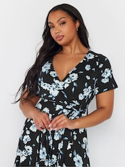 Yours Curve Black Floral Maxi Tie Dress - Image 4 of 5