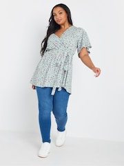Azul - Yours Curve Floral Wrap Textured Top - Imagen 3 de 5