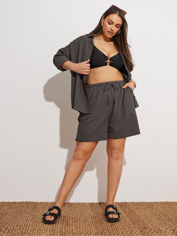 Marrón - Yours Curve Texutre Coord Pull-On Shorts - Imagen 2 de 10