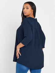 Azul - Yours Curve Textured Pleated Front Shirt - Imagen 3 de 5