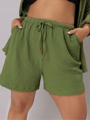 Yours Curve Green Texutre Coord Pull-On Shorts - Image 8 of 8