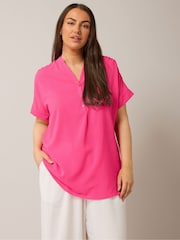 Pink - Yours Curve Bluse mit kurzer Knopfleiste - Bild 1 von 4