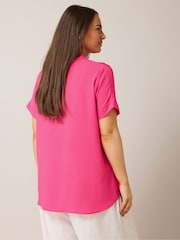Pink - Yours Curve Bluse mit kurzer Knopfleiste - Bild 3 von 4