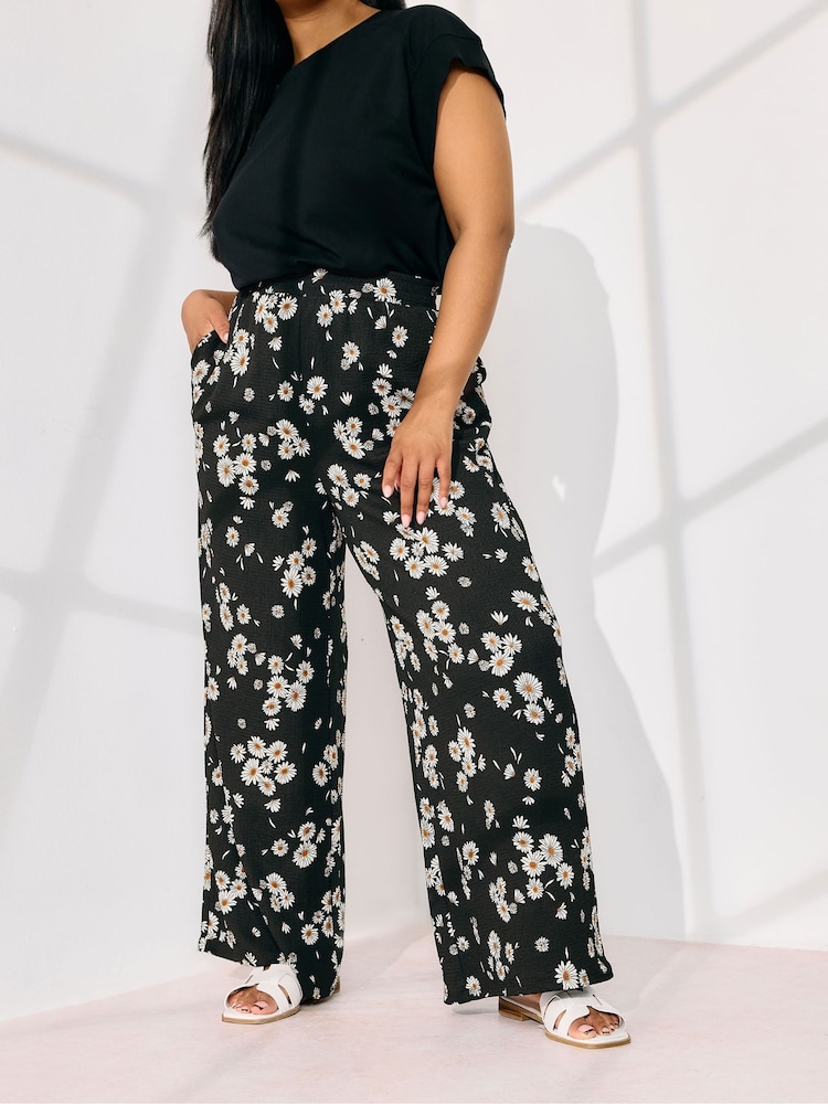 Yours Curve Black Jersey Print Wide Leg Trousers - Image 2 of 5 Yours Curve Black Jersey Print Wide Leg Trousers - Image 2 of 5