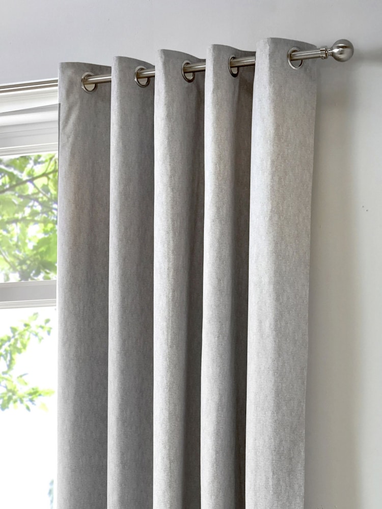 Fusion Cannes Blackout and Thermal Pair of Eyelet Curtains - Imagem 2 de 3