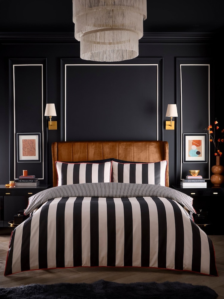 Laurence Llewelyn-Bowen Festivo Circus Stripe 100% Cotton Duvet Cover Set - صورة 1 من 4