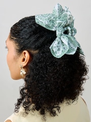 Aela Green Paisley Print Bow Hair Claw - Image 3 of 3