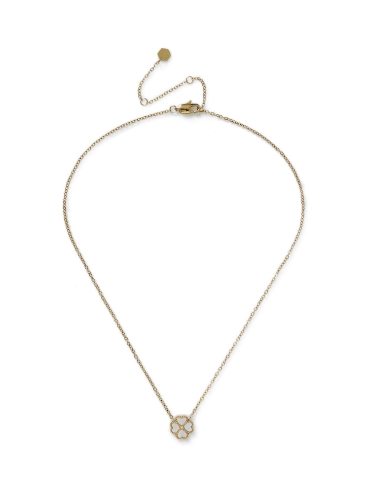 Aela בצבע זהב שרשרת אם הפנינה בדוגמת לבבות ופרחים זעירה - תמונה 1 מתוך 3 Aela בצבע זהב שרשרת אם הפנינה בדוגמת לבבות ופרחים זעירה - תמונה 1 מתוך 3