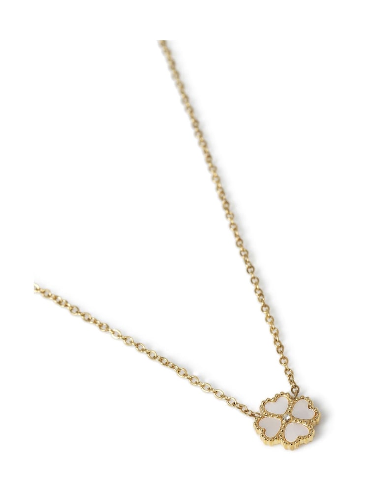 Aela בצבע זהב שרשרת אם הפנינה בדוגמת לבבות ופרחים זעירה - תמונה 2 מתוך 3 Aela בצבע זהב שרשרת אם הפנינה בדוגמת לבבות ופרחים זעירה - תמונה 2 מתוך 3