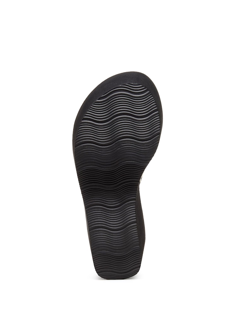 Rocket Dog Animal Leopard Print Crush Leon Fabric Flip Flops - Image 2 of 7