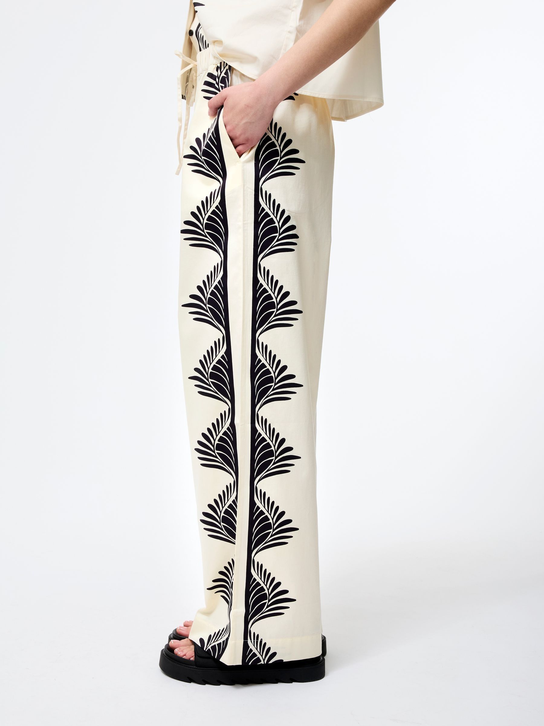 Buy French Connection Cream 100% Cotton Nola Alexis Printed Trousers from  Next Singapore