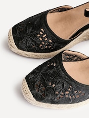 Linzi Black Kayla Closed-Toe Wedges With Cut-Out Detailing - Image 4 of 5