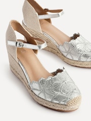Linzi Silver Florentina Wedge Sandals with Floral Embroidery - Image 4 of 5