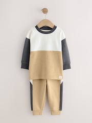 Neutro/gris - Conjunto de pantalón de chándal y camiseta de manga larga con diseño de tacto suave (3 meses - 7 años) - Imagen 4 de 8