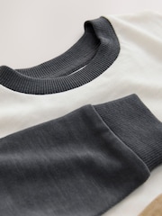 Neutro/gris - Conjunto de pantalón de chándal y camiseta de manga larga con diseño de tacto suave (3 meses - 7 años) - Imagen 7 de 8