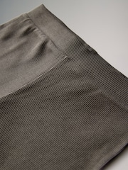 The Set Black/Brown Black/Brown/Taupe Brown/Oatmeal 4 Pack Flared Ribbed Leggings - Image 6 of 7