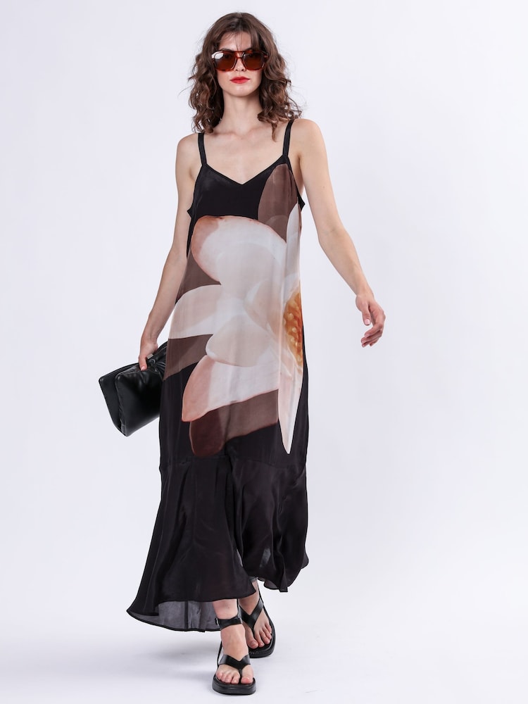 Religion Jade Maxikleid mit breiten Trägern und großem Floralmuster - Bild 2 von 6 Religion Jade Maxikleid mit breiten Trägern und großem Floralmuster - Bild 2 von 6