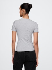 Gris - Camiseta de manga corta de punto CloseKnit con cuello redondo de Gap - Imagen 2 de 5