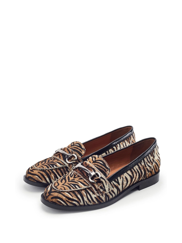 Animal - Moda in Pelle Elarra Mocassins planos com acabamento em bridão - Imagem 2 de 4 Animal - Moda in Pelle Elarra Mocassins planos com acabamento em bridão - Imagem 2 de 4